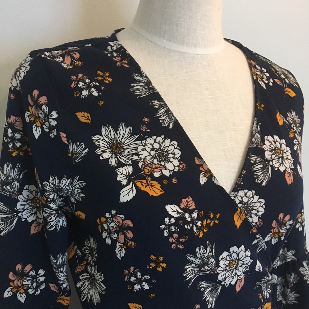 One Clothing Navy Floral Wrap Around Dress Large